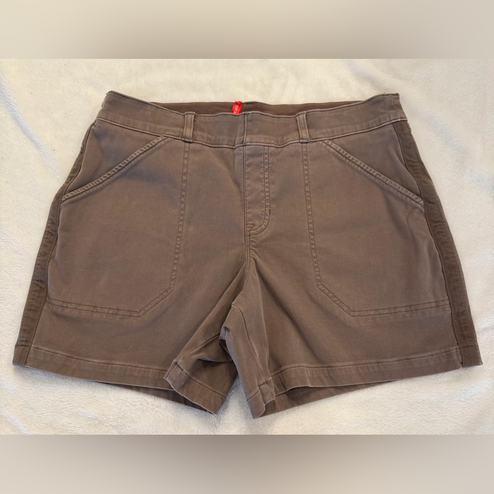 SPANX Women’s Utility Shorts XL Taupe Brown Stretch Casual Pocket Shorts